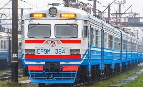 Ранкова електричка Роток-Київ (через Фастів) прибуватиме до столиці швидше
