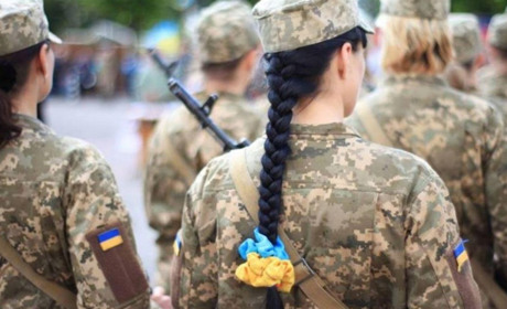Жінки і армія: вагітних також візьмуть на військовий облік, але дадуть відстрочку