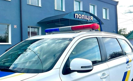 Поліцейські вилучили наркотичні речовини у чотирьох чоловіків на Звягельщині
