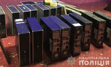 Правоохоронці зупинили діяльність гральних закладів на Обухівщині