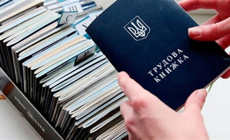 60-годинний робочий тиждень і без державних свят: що передбачає закон про працю у воєнний час
