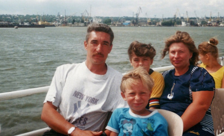 «Не розлучались майже 33 роки»: історія родини, в якої війна відібрала дім, батька та чоловіка