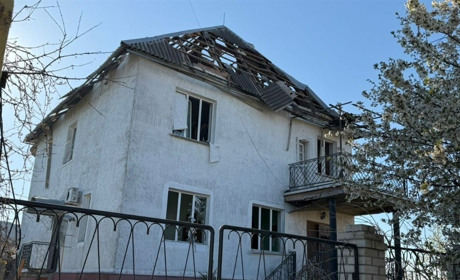 На Херсонщині армія рф завдала ударів по житловим будинкам, соціальній та критичній інфраструктурі