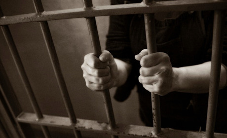 Итог пьянства и вспыльчивости: мужа жизни лишила, свою жизнь продолжит за решеткой