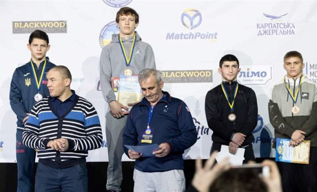 Спортсмени з Южного стали чемпіонами України з вільної боротьби (ФОТО)