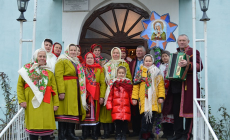Як святкували Різдво і які колядки співали: народний колектив «Берегиня» села Токарівка – відео