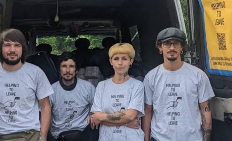 Як волонтери БФ "Helping to leave" допомагають евакуюватись депортованим до РФ українцям