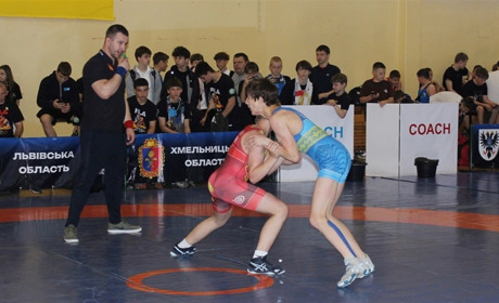 170 борців з'їхалися до Звягеля на турнір "PUKAS MEMORIAL" та Чемпіонат області