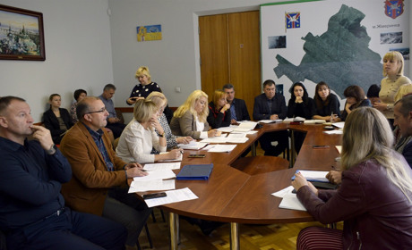 В міській раді обговорюють стратегію спільного розвитку в ОТГ: Жмеринка, Рів, Коростівці і Жуківці 