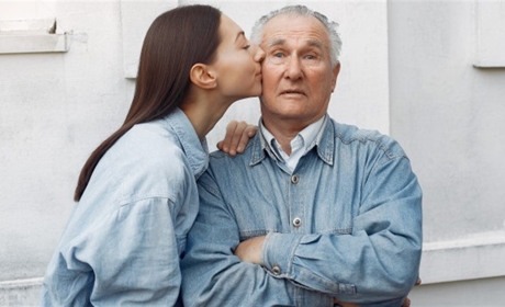 30 липня привітайте свого свекра зі святом!