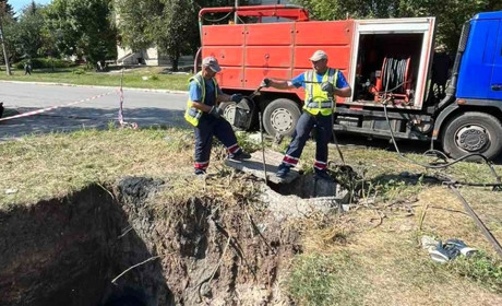 У Лозовій знову сталася аварія на водогоні. Припинено водопостачання на двох вулицях