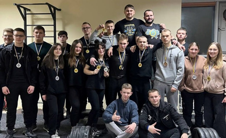 Спортивний тріумф: звягеляни вибороли перше місце на відкритому чемпіонаті області
