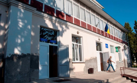 96 працівників Чортківської міської лікарні скоротять через брак коштів (+ відео)