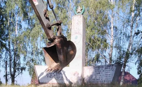 Декомунізація по-вараськи - закон у дії