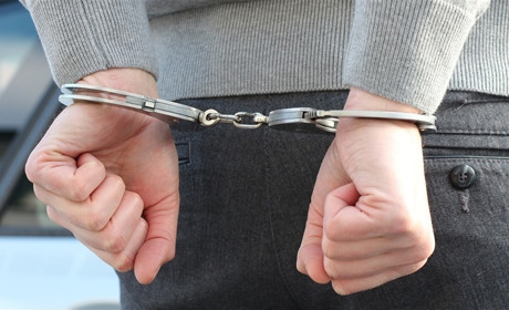 Розбійний напад на один із будинків у Сватовому був невдалим, а строки злодії отримали реальні