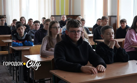 Інфекційні захворювання: у Городоцькому ліцеї №1 провели відкритий урок