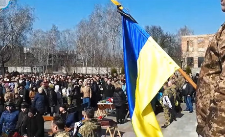 У Конотопі поховали шістьох військових тероборони. Як прощалися з Героями