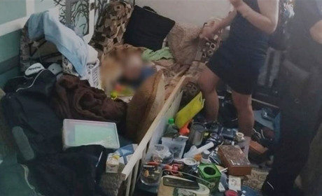 У Нетішині поліцейські разом з соцслужбами вилучили 7-місячного малюка з непридатних для життя умов