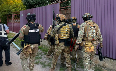 Одягли форму й балаклави: в Одесі затримали підозрюваних у розбої псевдосиловиків