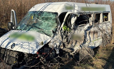 На Рівненщині в ДТП потрапив мікроавтобус з жителями Житомирської області
