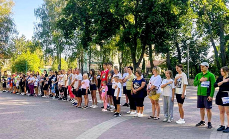Біжимо за тих, хто стояв за Україну: у Кагарлику відбувся патріотичний забіг пам’яті Героїв (відео)