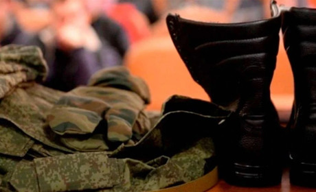 Залякування і тиск: як жителів ТОТ Херсонщини вербують до армії РФ