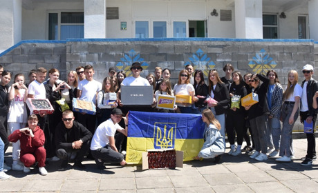 Донати замість квітів і Starlink від випускників: як завершили навчальний рік на Сарненщині