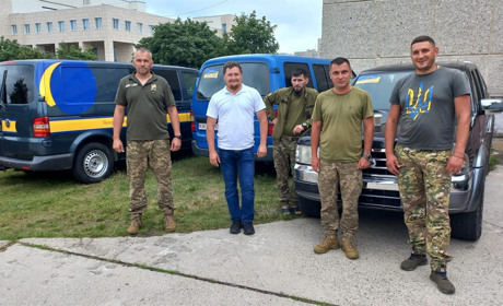 5 авто для ЗСУ вкотре передала Нетішинська МТГ
