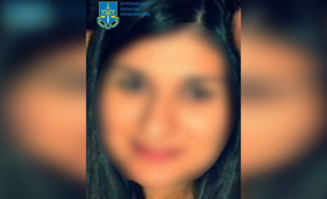 Колишню працівницю міграційної служби з Херсонщини підозрюють у колабораціонізмі