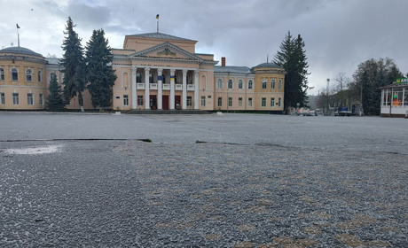Хмари, град і знову сонце: мінливий квітень у Первомайську. Фотоальбом
