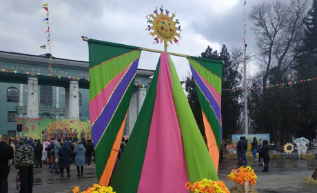 Гуляй, Масниця! У Добропіллі відсвяткували проводи зими