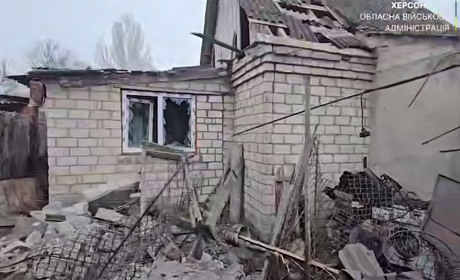 На Херсонщині армія рф завдала ударів по житлових кварталах, критичній та соціальній інфраструктурі