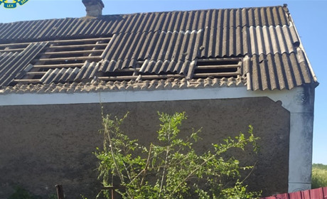 Окупанти обстріляли село на Херсонщині ракетами з підписом «Доброго ранку»