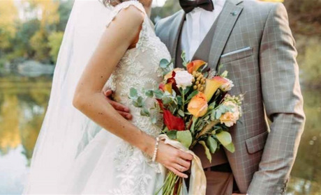 Шлюбна статистика: 60-річний чоловік одружився із молодшою на 42 роки дівчиною