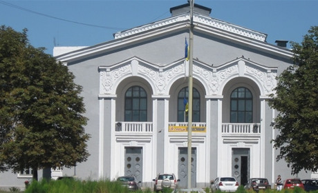 Воспитанники Попаснянского Дома культуры поступили на «бюджет» в престижный университет искусств