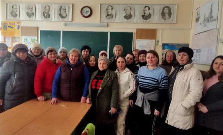 Вимушені канікули на невизначений термін: як городоцькі вчителі підбадьорюють своїх учнів