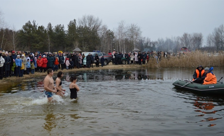 У Переяславі відбудуться Водохрещенські купання, фестиваль та вистави: афіша подій січня