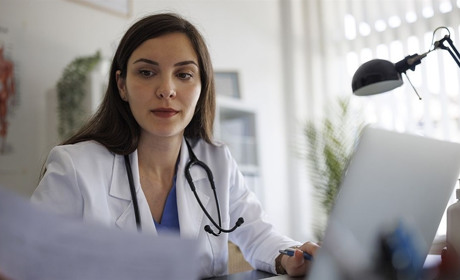 Актуальні вакансії у Звягелі наприкінці січня: кого шукають роботодавці та скільки платять