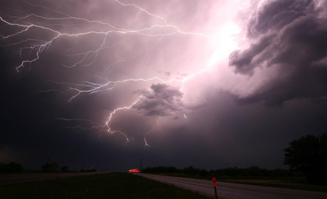 Грози, пориви вітру і шквали: 4 серпня сватівчанам обіцяють негоду