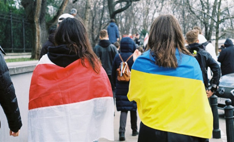 Польща скасувала частину допомоги українським біженцям