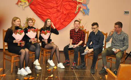 Всі пари зійшлися: як відбулася молодіжна шоу-програма “Кохання по-українськи”