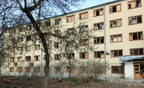 Окупанти вдарили по Херсонському держуніверситету: це четверта за місяць атака на виш