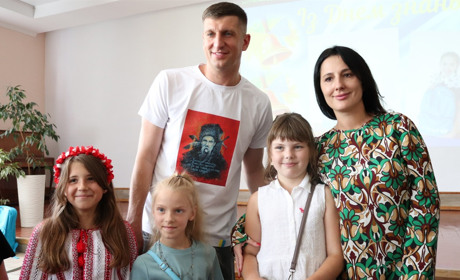 Візит Ірини Борзової до Жмеринки: подарунки учням ліцеїв громади та потужний генератор для ЦНАП