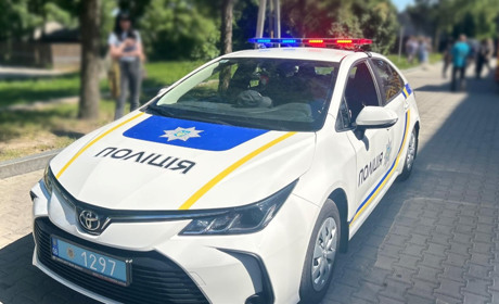 На Звягельщині поліцейські виявили у 21-річного керманича автівки підробні водійські права