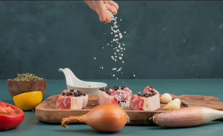 Надмірне споживання солі: чому Україна в трійці "лідерів" і як це змінити