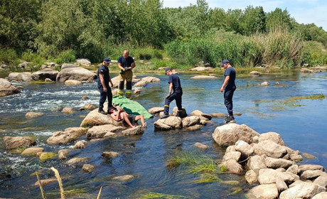 Рятувальна операція на Південному Бузі: чоловіка доставлено до лікарні