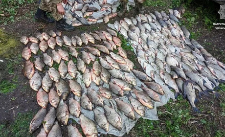 На Черкащині браконьєри з уловом намагалися втекти від патруля