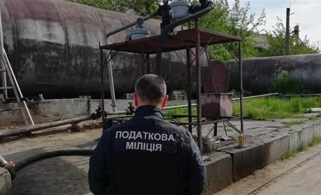 У Херсоні діяв підпільний нафтозавод