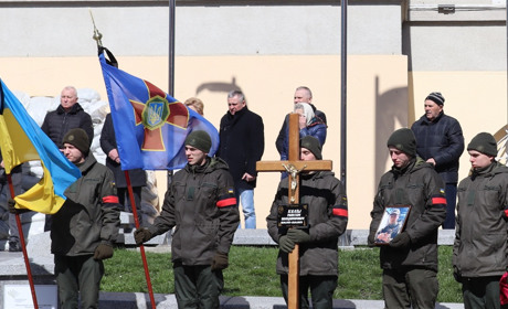 У Дрогобичі провели в останню путь воїна, нацгвардійця Максима Куліша