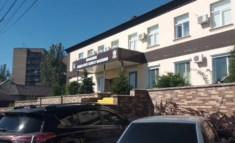 По каким номерам телефонов можно дозвониться в городское управление соцзащиты